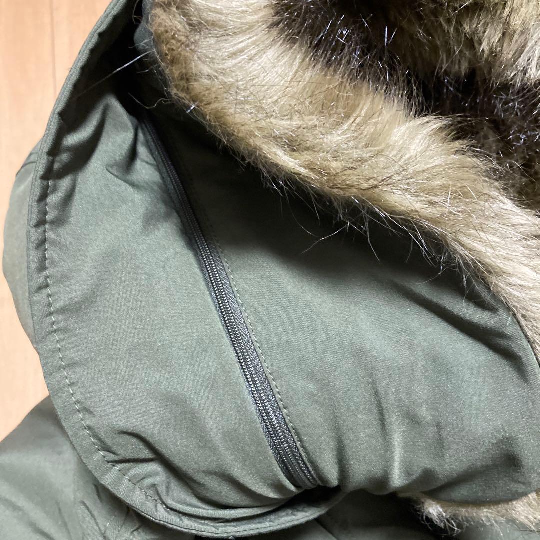 UNIQLO ウルトラウォームハイブリッドダウンコート