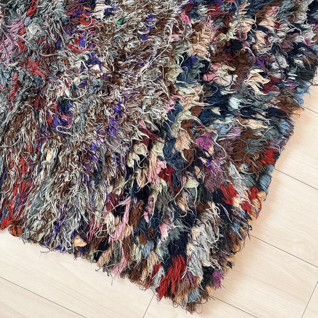 モロッコ製ヴィンテージラグ148 グレー ブルー ピンク パープル ブラウン