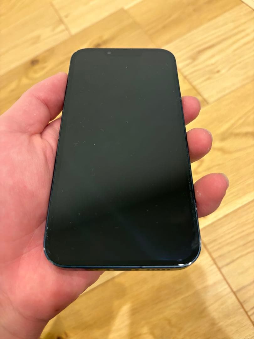 Apple iPhone 13 ブラック 本体