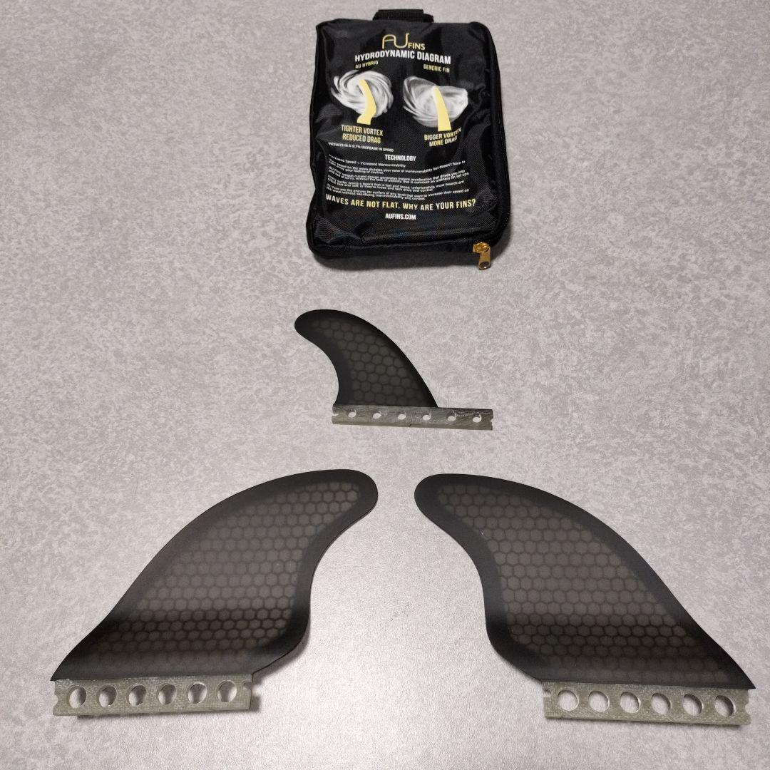 AU FINS KILOS ２＋１ フューチャー ツイン スタビ キール