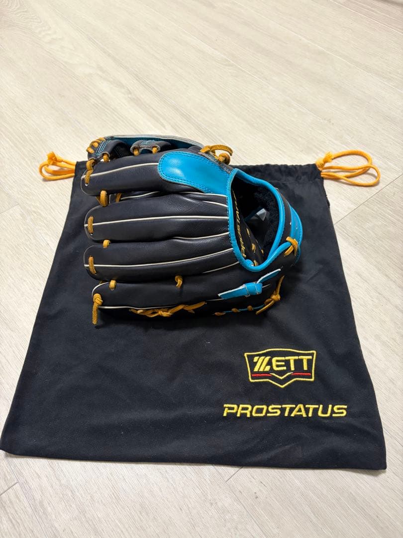 ZETT PROSTATUS 軟式グローブ 黒/青