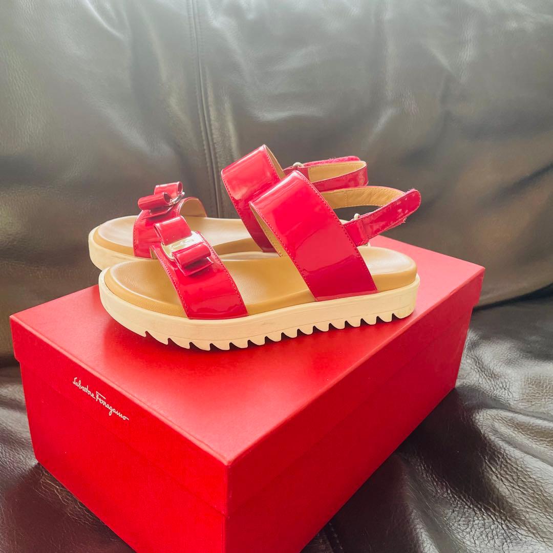 Ferragamo フェラガモ キッズ サンダル 31 19cm相当