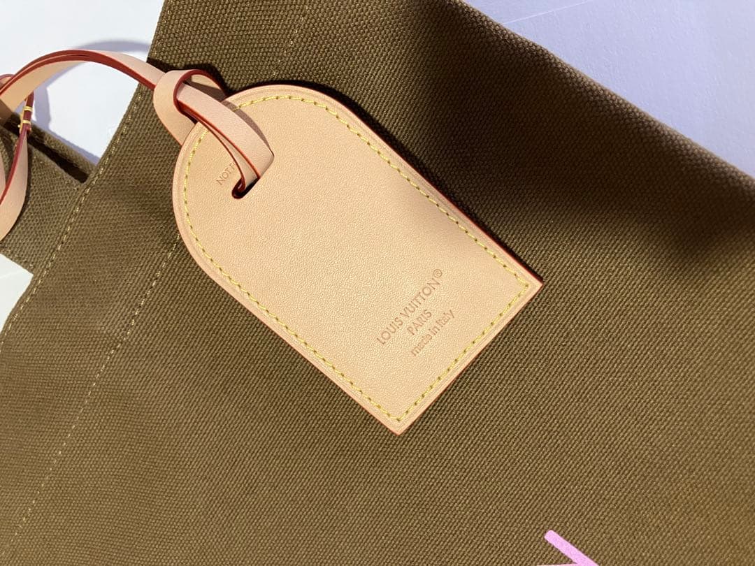 Louis Vuitton ノベリティー　トートバック