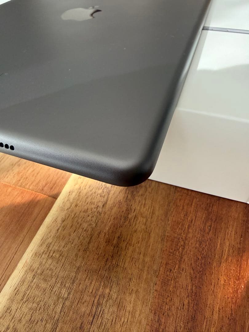 iPad 第9世代 64GB Wi-Fi 美品 箱・付属品未使用／初期化済