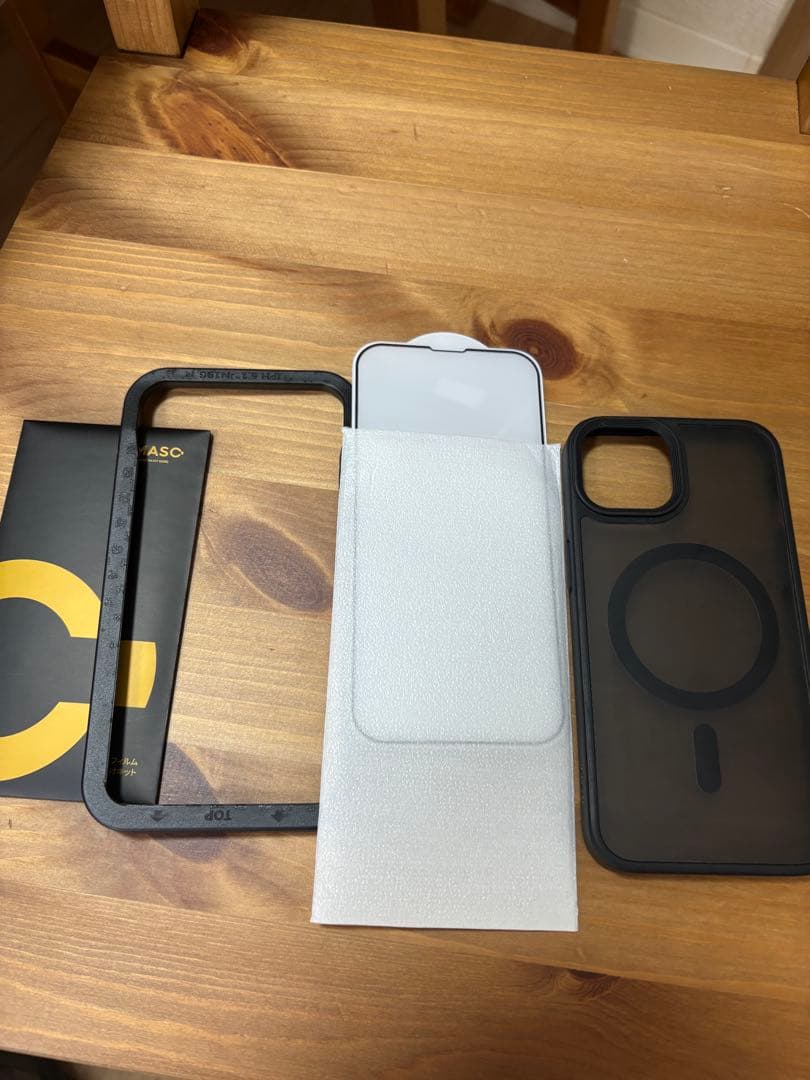 スーさんiPhone 14ミッドナイト 256GB 付属品完備