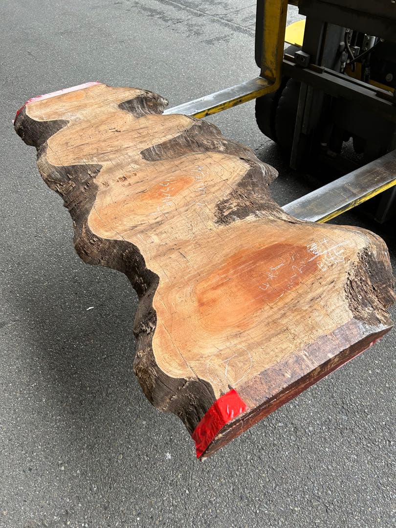 [たのメル便] サペリマホガニー　うねり無垢材一枚板　新品未使用　荒木