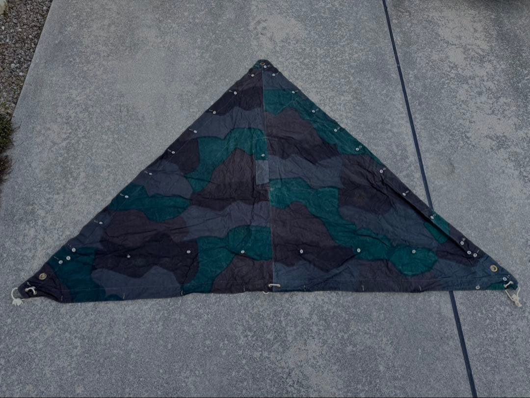 スウェーデン軍テントシート＊濃いめ