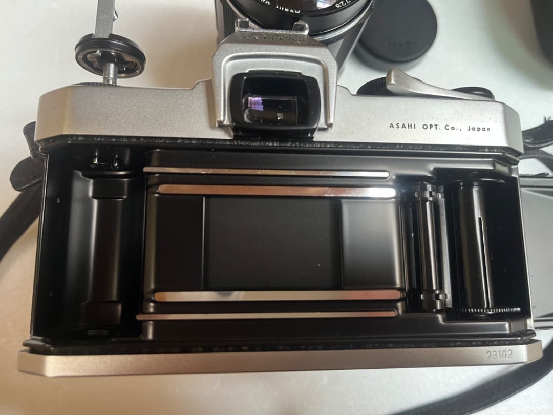ASAHI PENTAX SPOTMATIC SP フィルムカメラ　レンズ付き