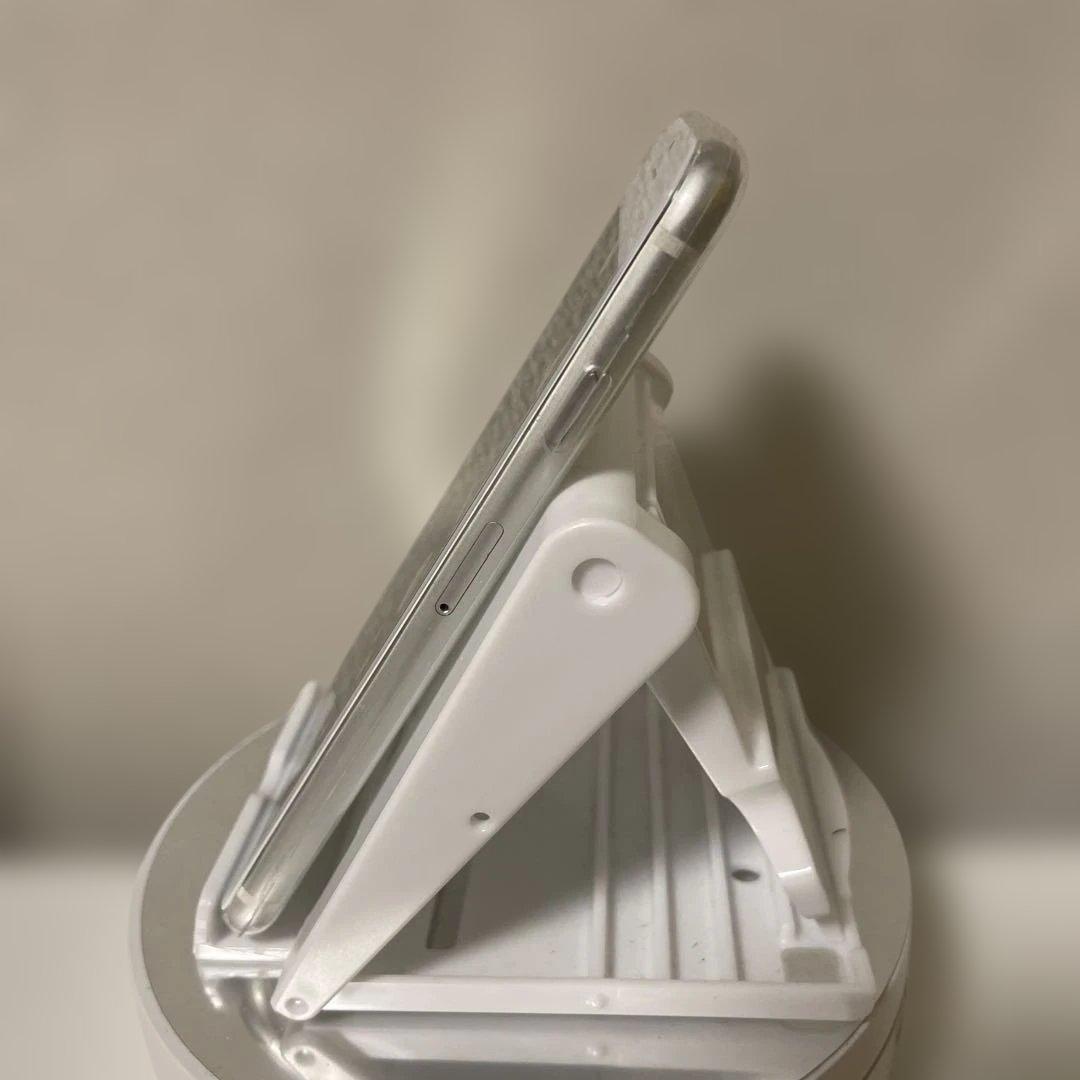 iPhoneSE2 128GB バッテリー100% ディスプレイ新品