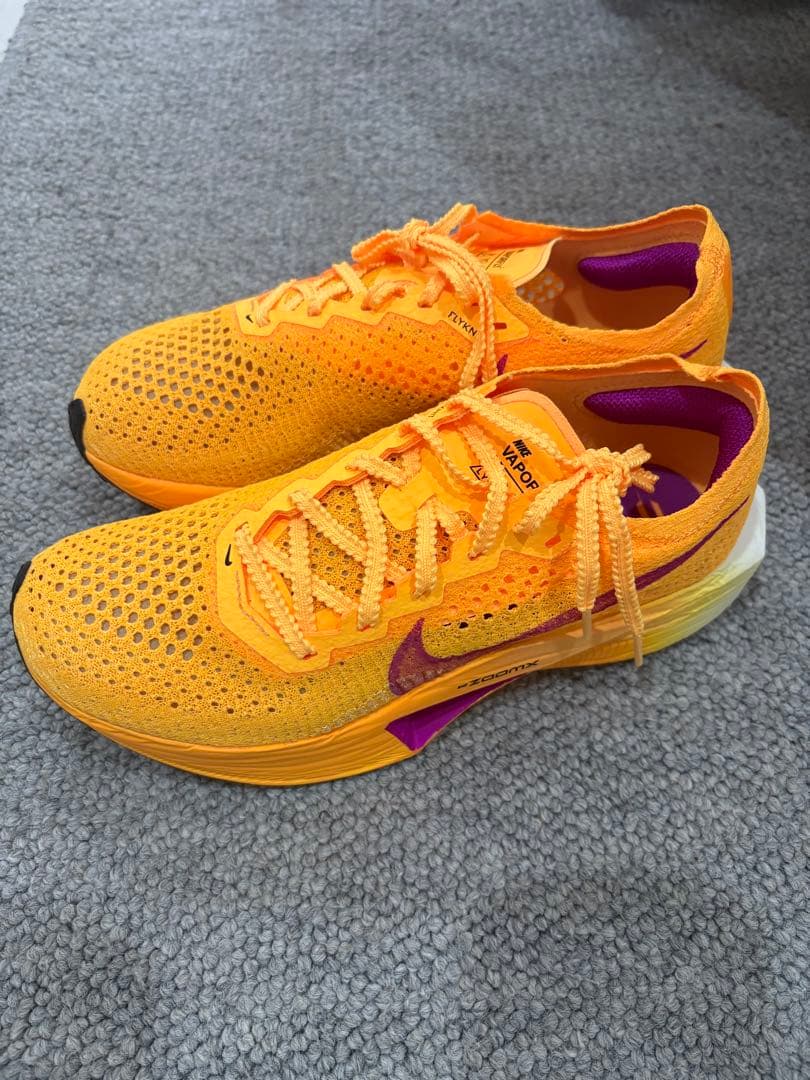 NIKEヴェイパーフライ3 23.5cm