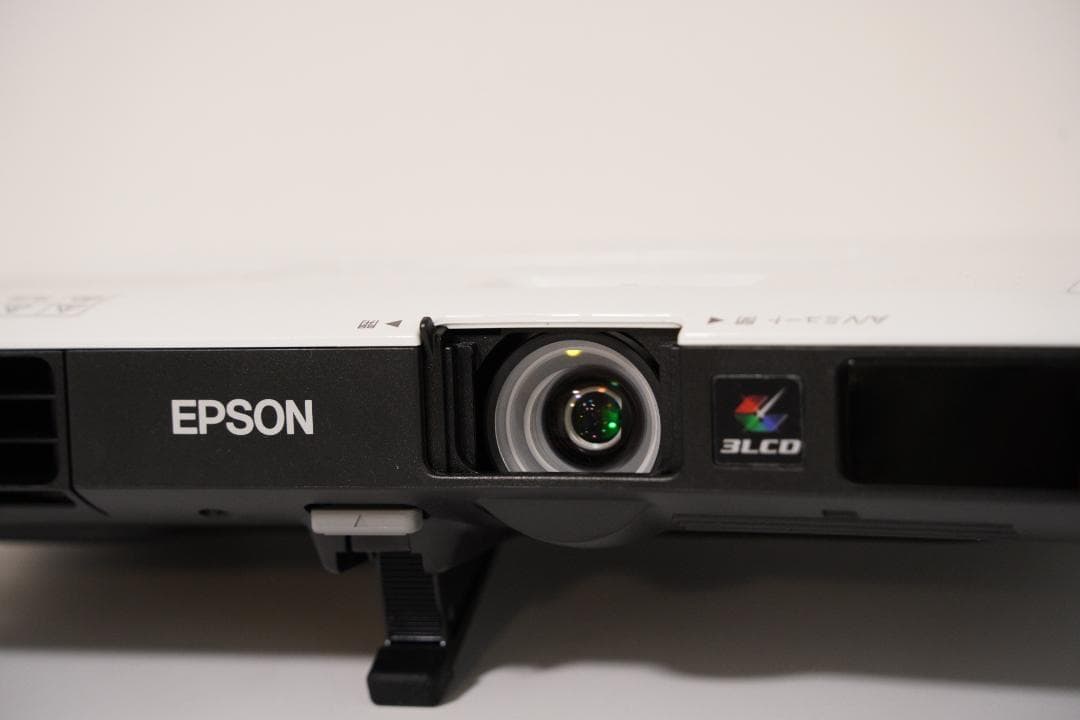 エプソン　プロジェクター EPSON EB-1780W　付属品多数