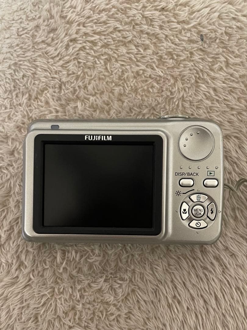 FUJIFILM単三電池使用FinePix A610動作確認済み