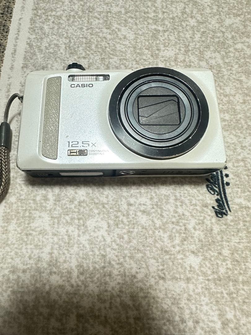 CASIO EXILIM EX-ZR200 コンデジ
