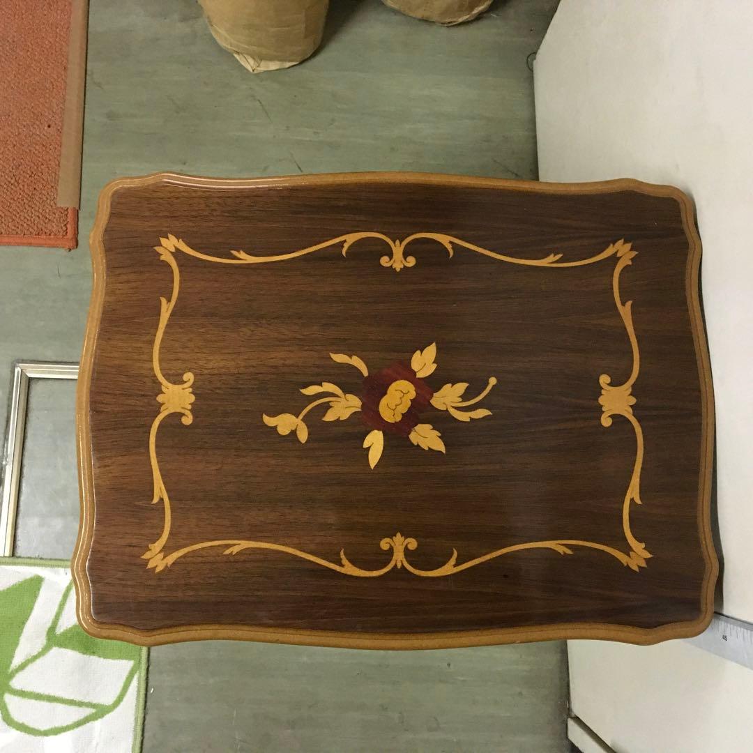 こうママ　木製サイドテーブル 装飾彫刻入り　大中小3個セット