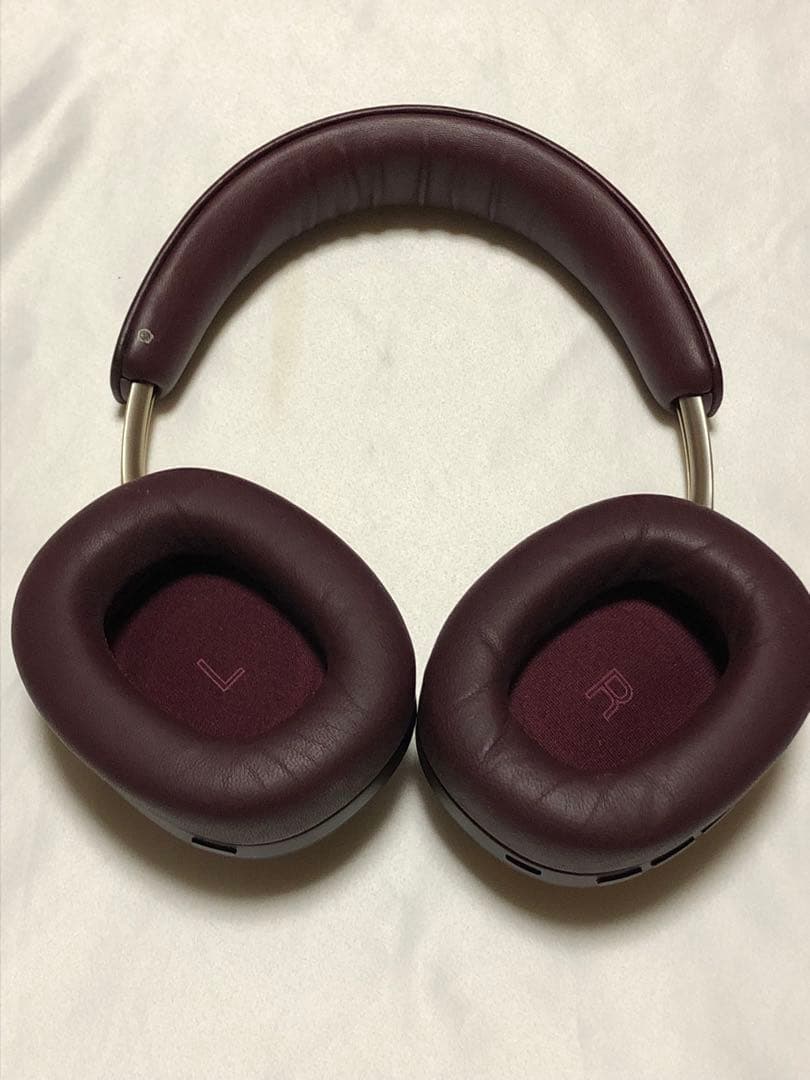 Bowers & Wilkins Px8 ワイヤレスヘッドフォン