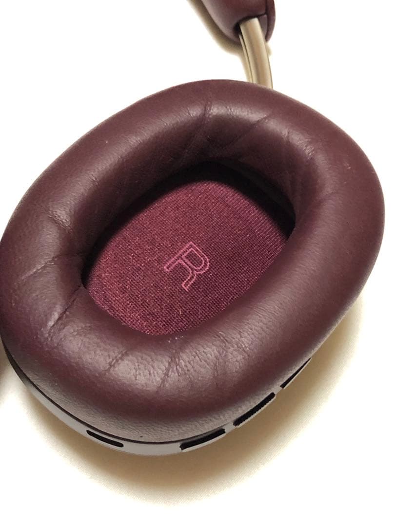 Bowers & Wilkins Px8 ワイヤレスヘッドフォン