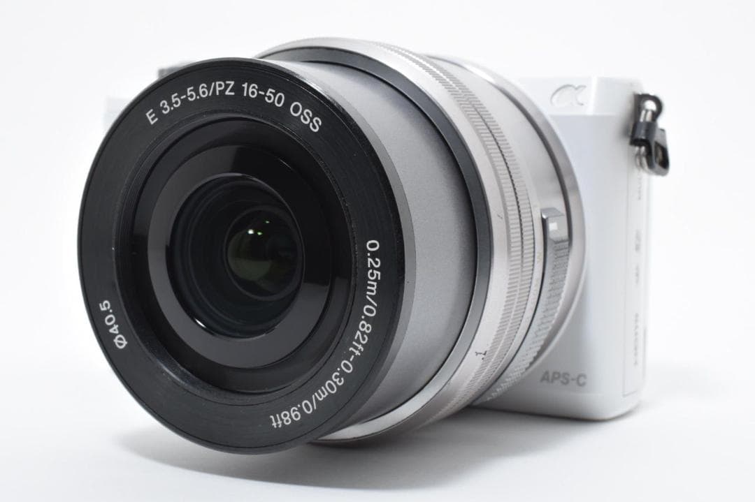 【美品】ソニー SONY a5000 デジカメ ホワイト ショット7596回