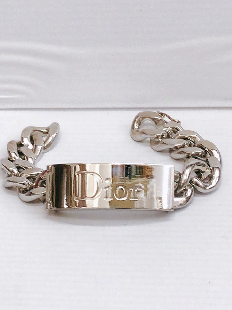 ディオール　ゴルメット　001 アーバンシック〈リップグロス〉#250710