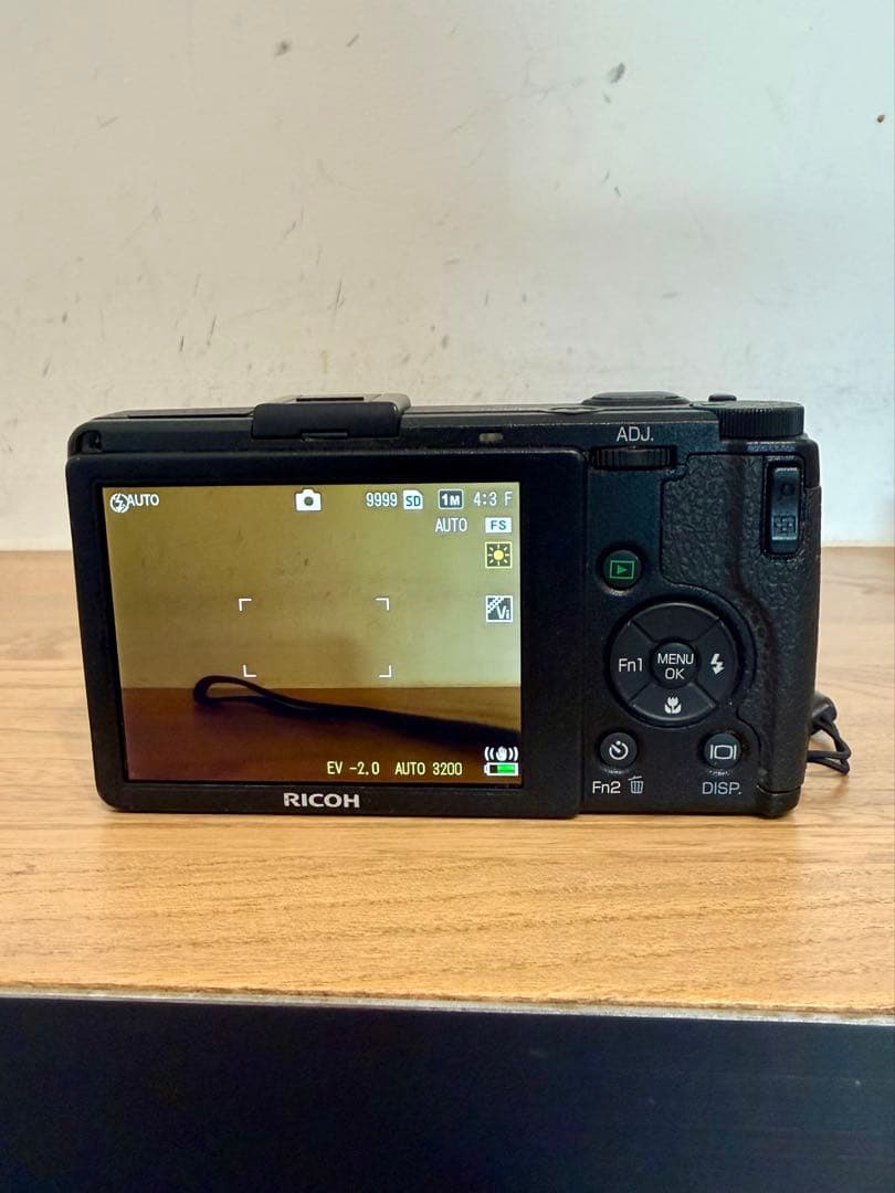 【シャター数超少ない】Ricoh GR DIGITAL Ⅳ コンパクトカメラ