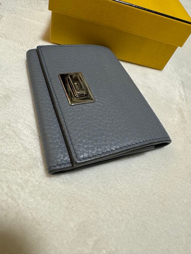 FENDI ピーカブー 名刺入れ 名刺ケース