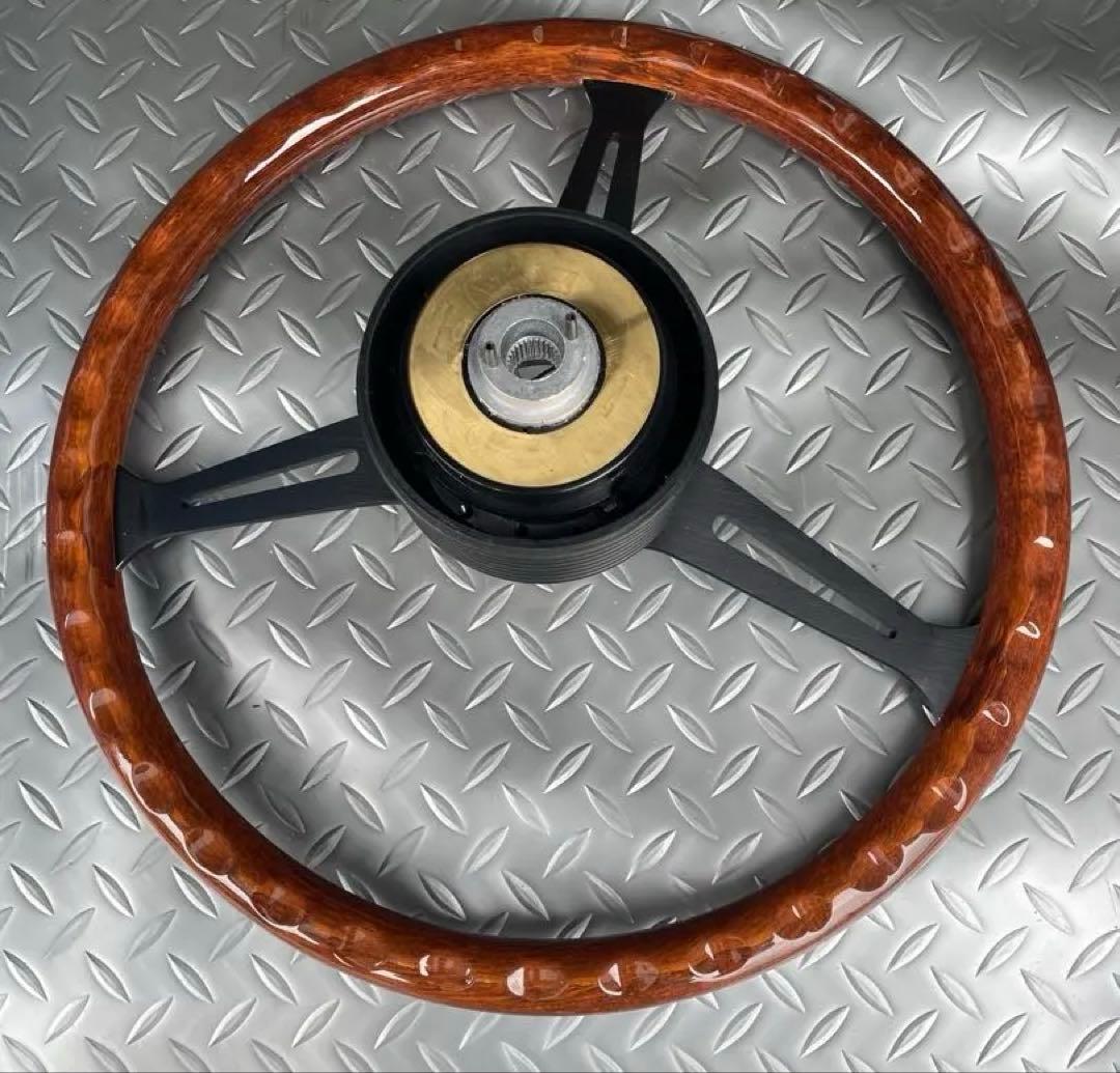 車　ボス　ナルディ　ハンドル　ハンドル本体　ステアリング