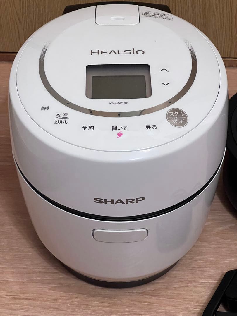 ぷ*ん様 SHARP ヘルシオホットクック電気圧力鍋 KN-HW10E-W 1.