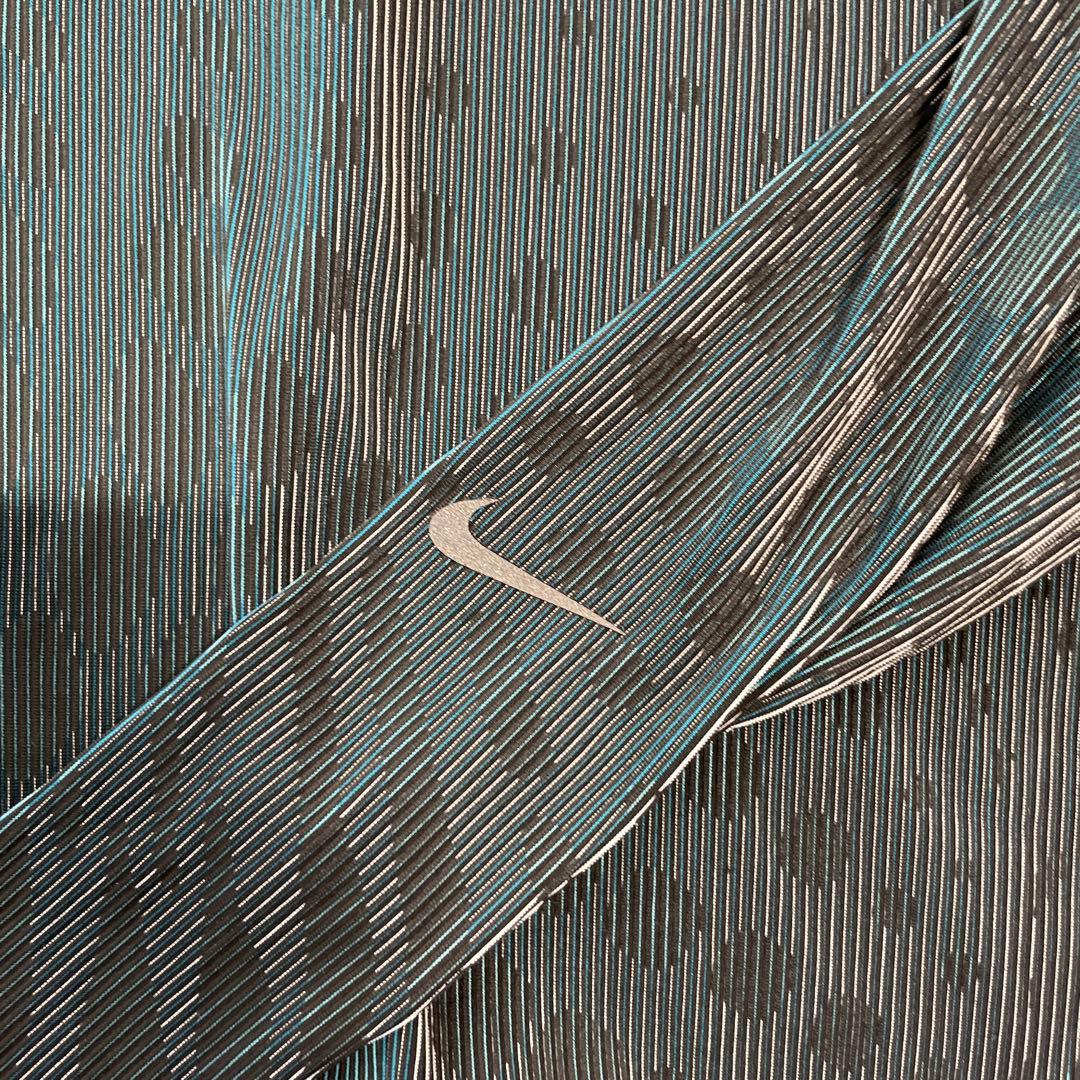 ウォーキング・ランニングウェア nike dri-fit running division shirt