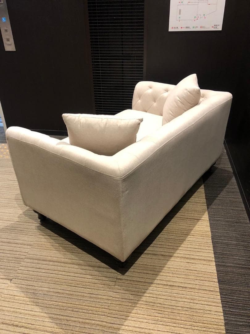 【福岡市限定】【展示品・未使用品】2人掛けソファ クッション付き