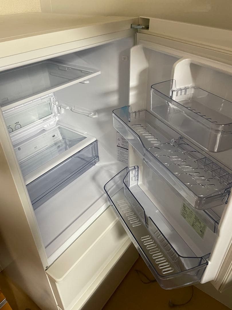 AQUA アクア 冷蔵庫 272L AQR-27K (W) ホワイト