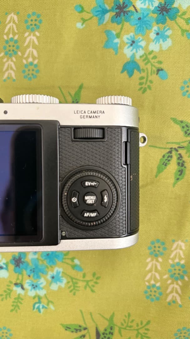 Leica X2 Silver コンパクトデジタルカメラ ライカX2 シルバー