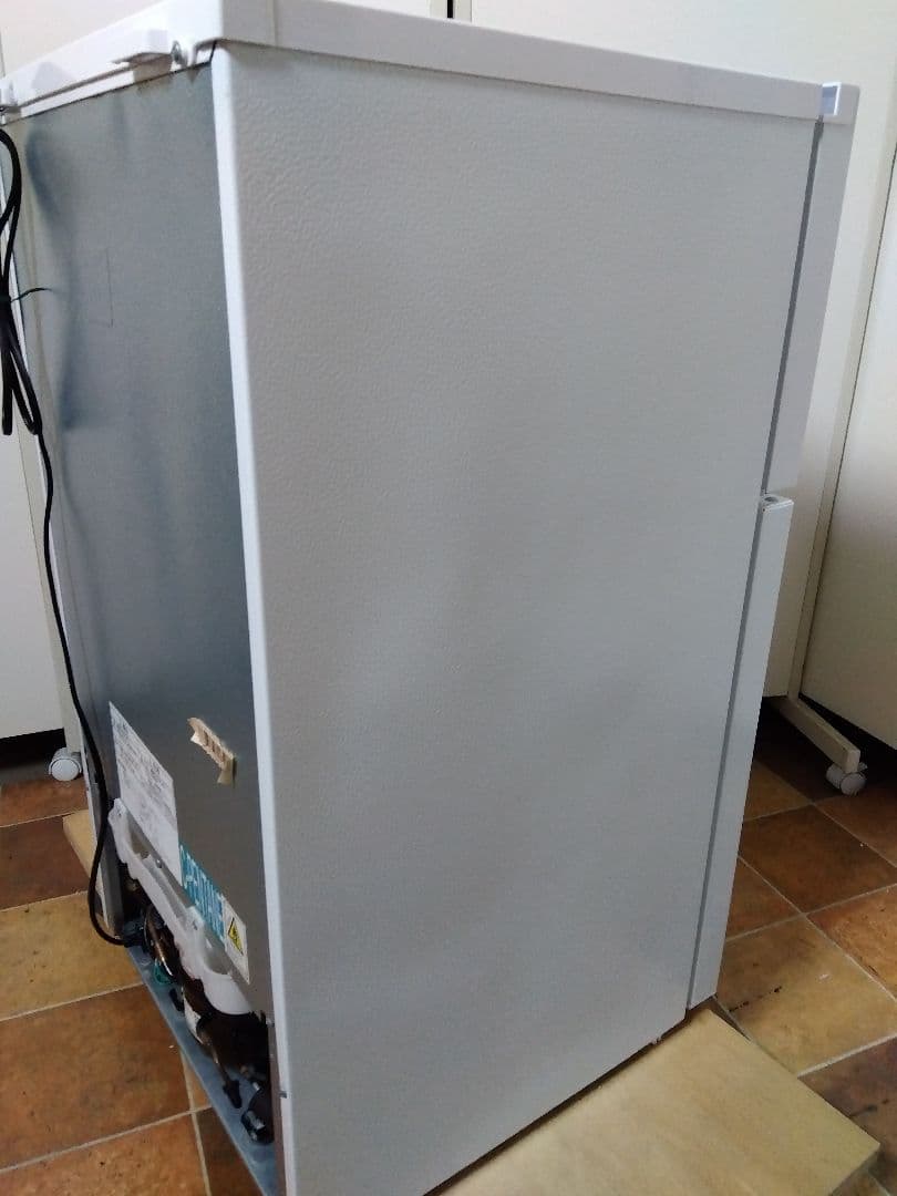 ヤマダ電機 小型冷凍冷藏庫 YRZ-C09LW 24年製