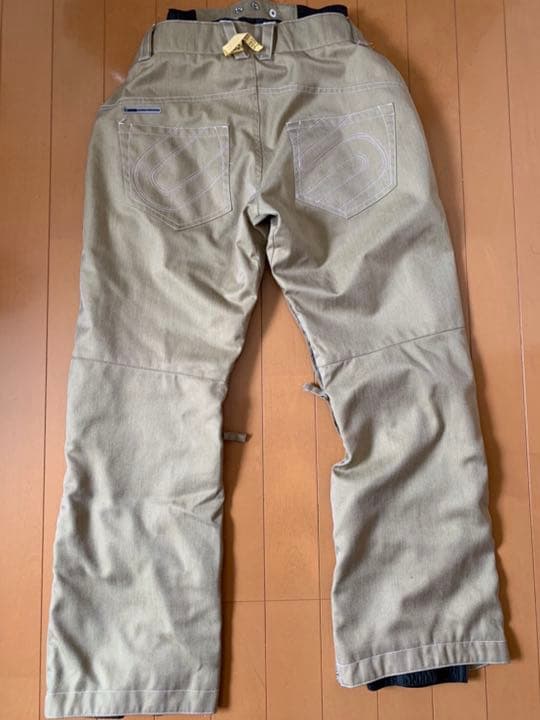 値下げしました【美品】レディーススノーボードウェア上下セット