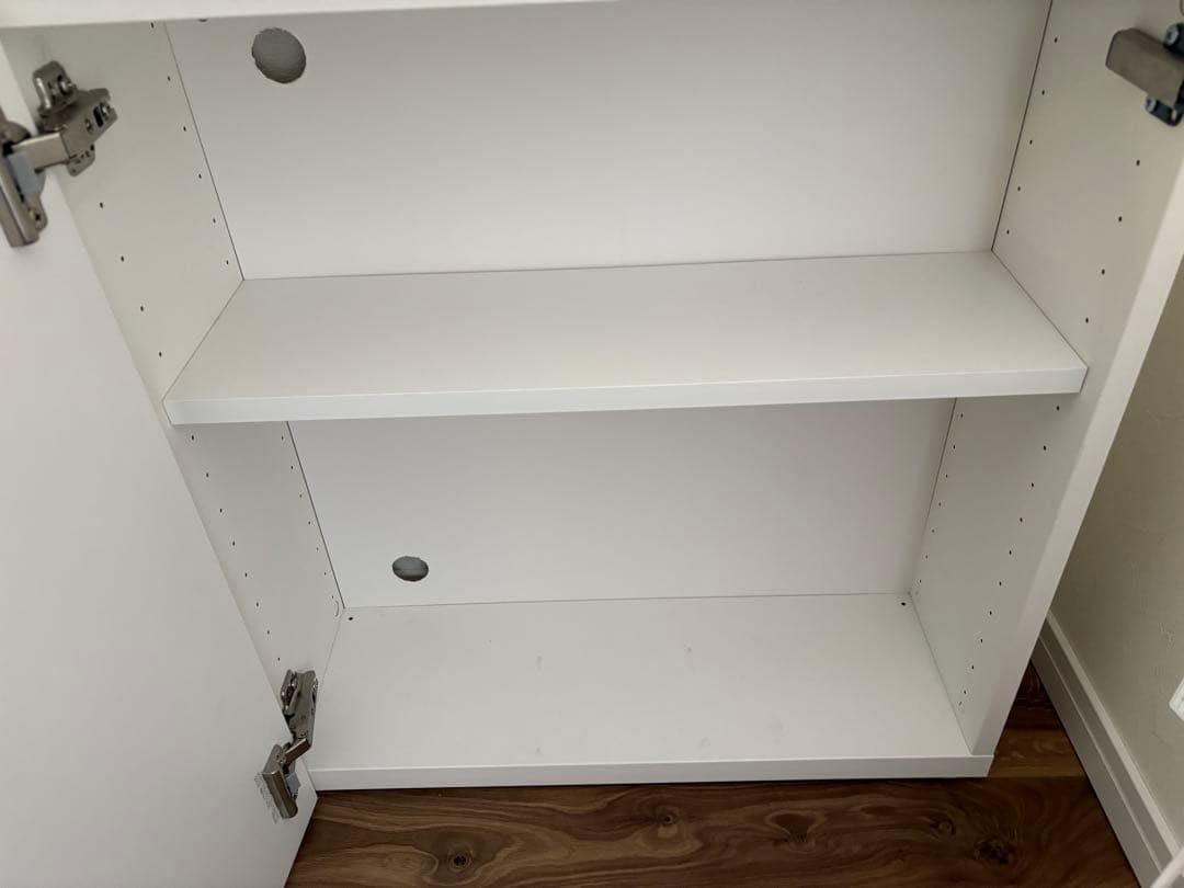 【IKEA】ベストーシェルフユニットラップヴィーケン ホワイト 扉付き 脚付