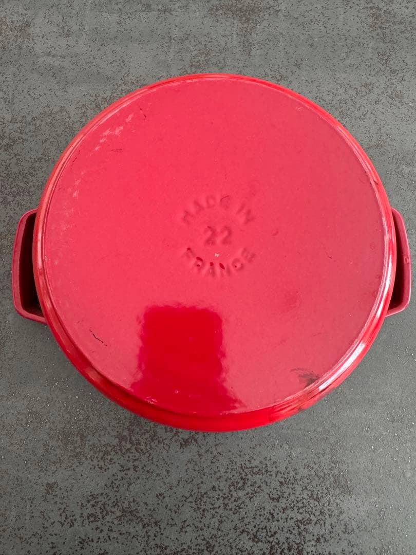 STAUB ストウブ ピコ・ココット ラウンド 22cm チェリーレッド