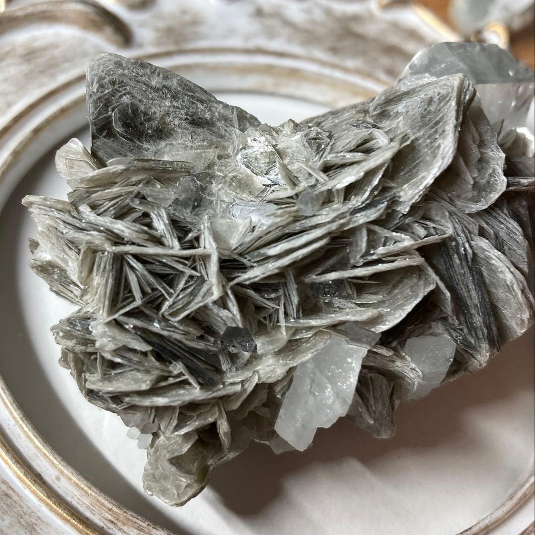 ナガール　アクアマリン　モスコバイト共生鉱　スカルドゥ