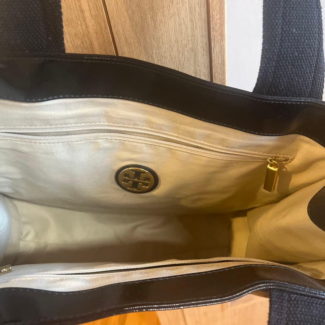 美品　未使用　tory burchトリーバーチ　エナメルバック　A４エラ