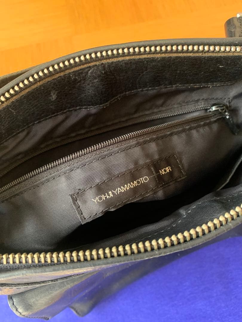 ヨウジヤマモトNOIR 黒革ショルダーバッグ