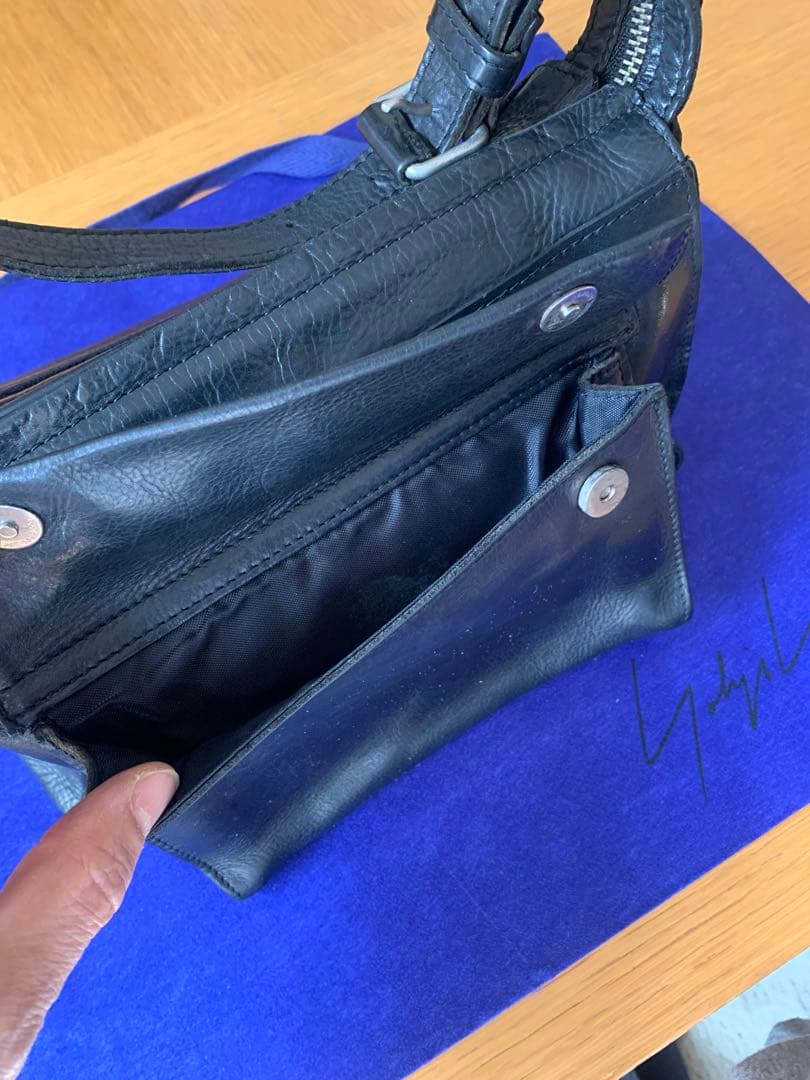 ヨウジヤマモトNOIR 黒革ショルダーバッグ