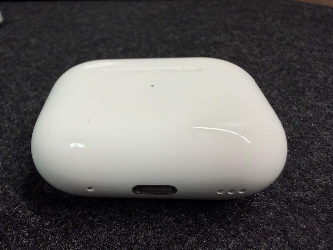 AirPods Pro 第2世代 MTJV3J/A USB-C保護ケース付