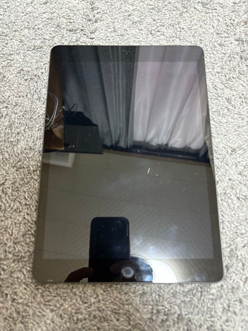 iPad 第8世代 Wi-Fi+Cellular 32GB スペースグレー