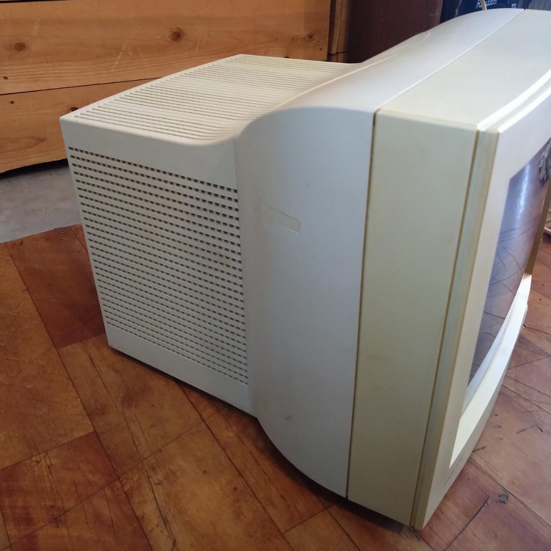 EPSON 17インチ CRTモニター WB770