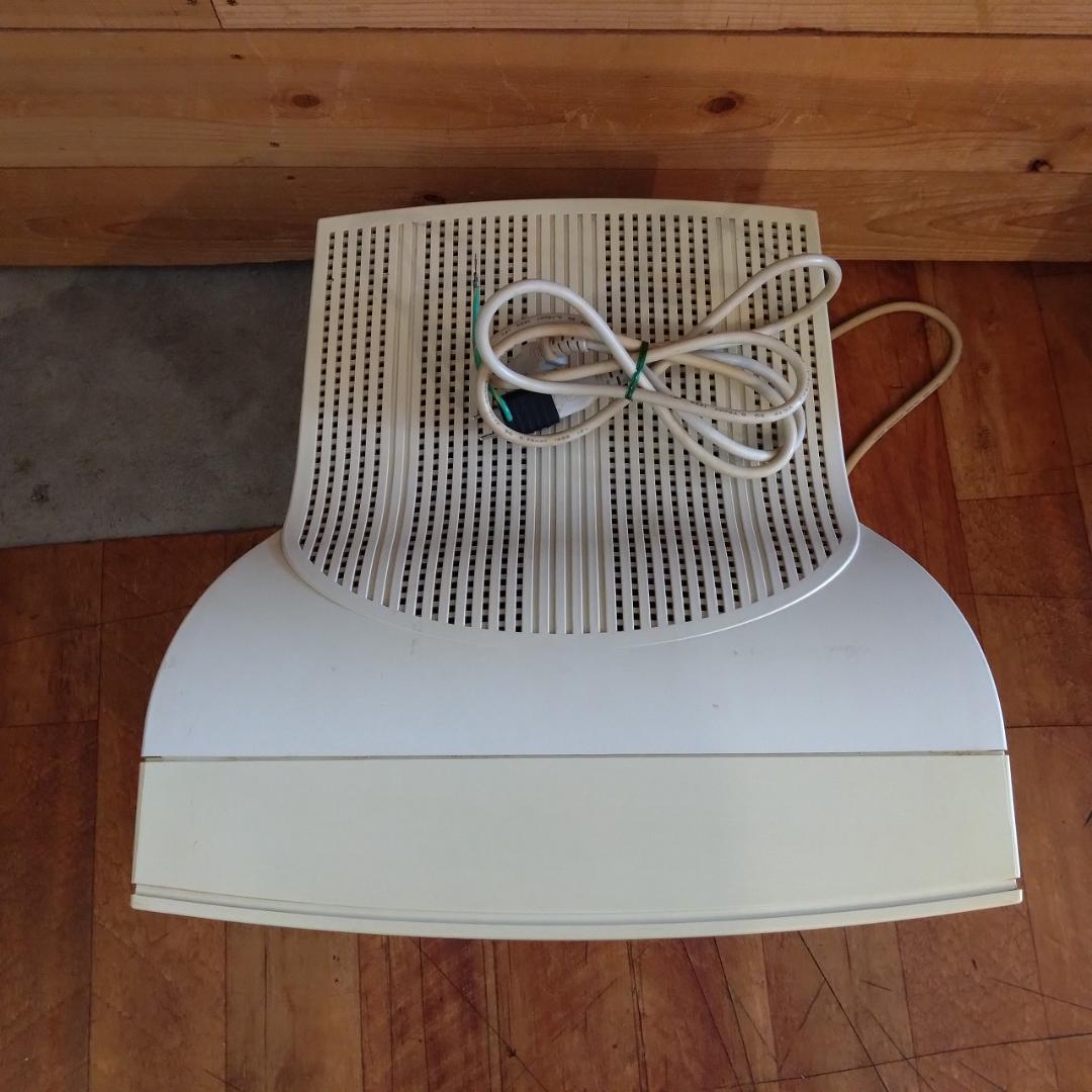 EPSON 17インチ CRTモニター WB770