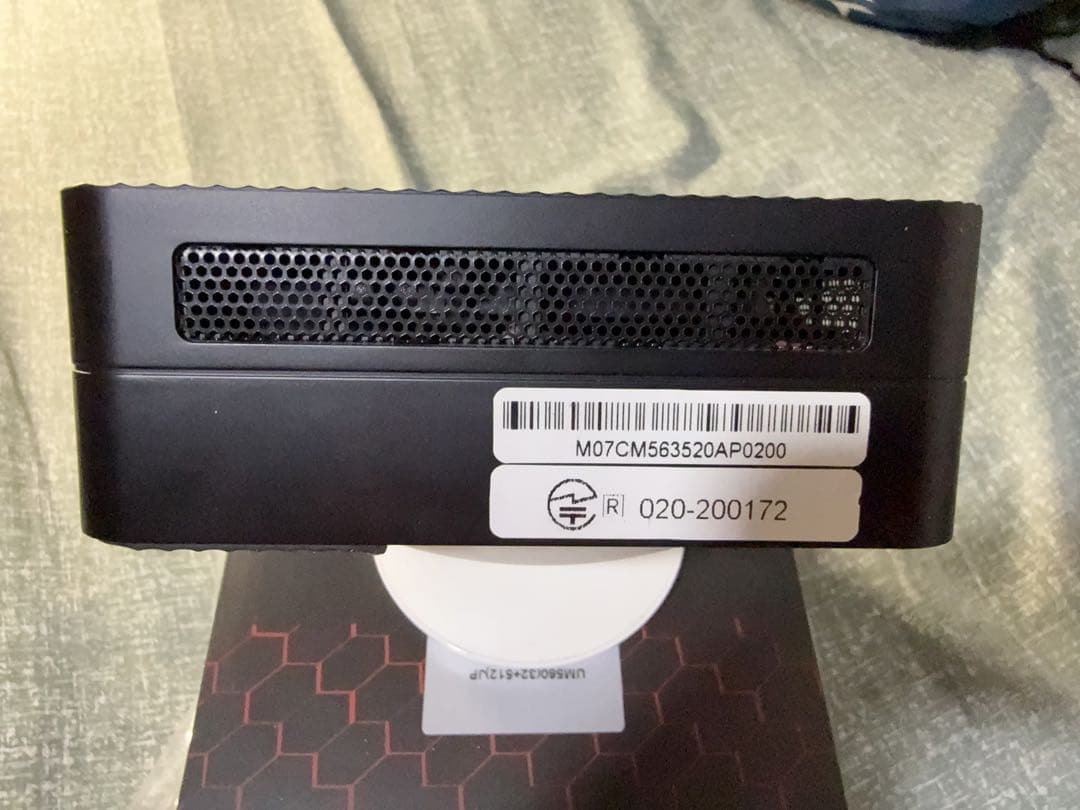 C*R様 MINISFORUM UM560 (ジャンク)