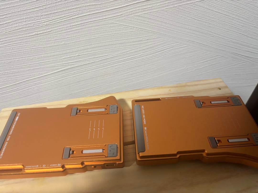 cornix 分割キーボード　オレンジ