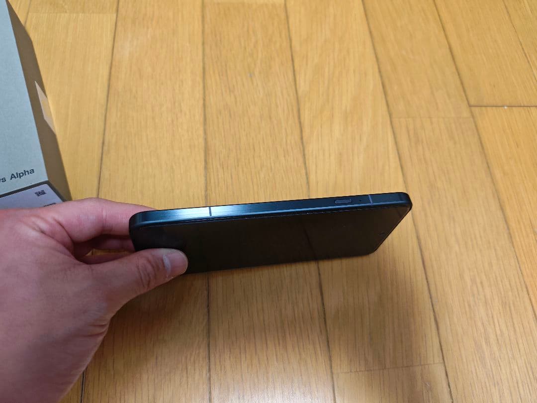 スマートフォン本体 arrows Alpha m08