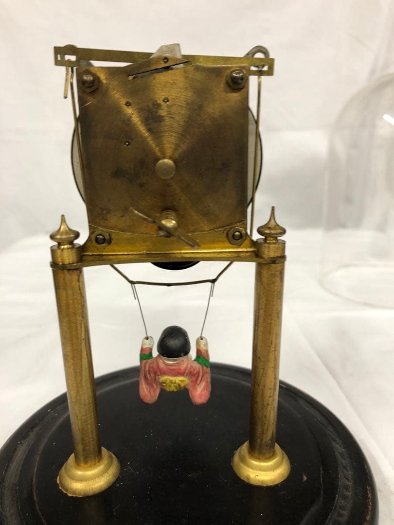 ガラスドーム入り振り子時計