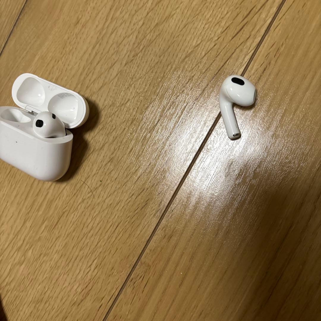 Apple AirPods (第3世代) ワイヤレスイヤホン
