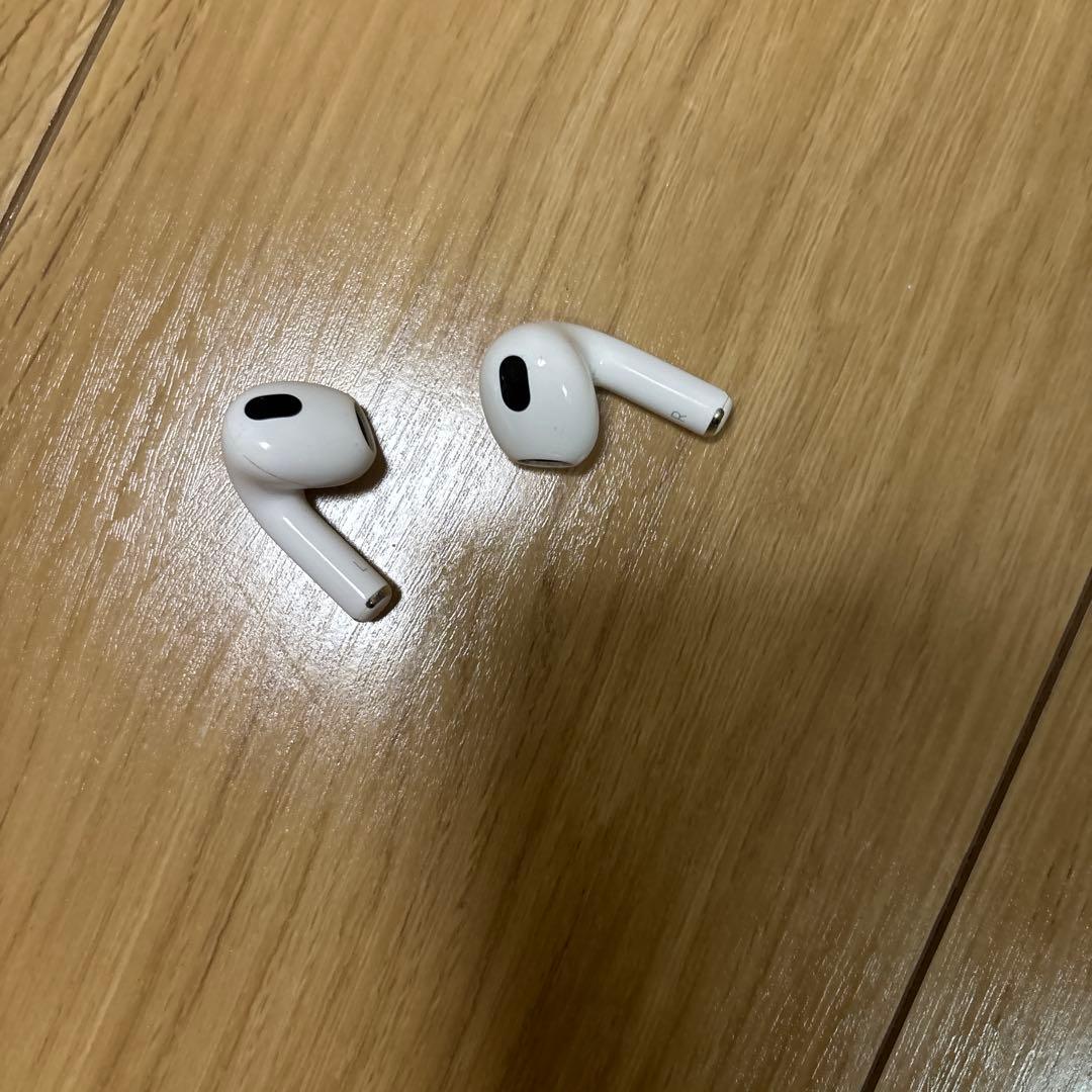 Apple AirPods (第3世代) ワイヤレスイヤホン