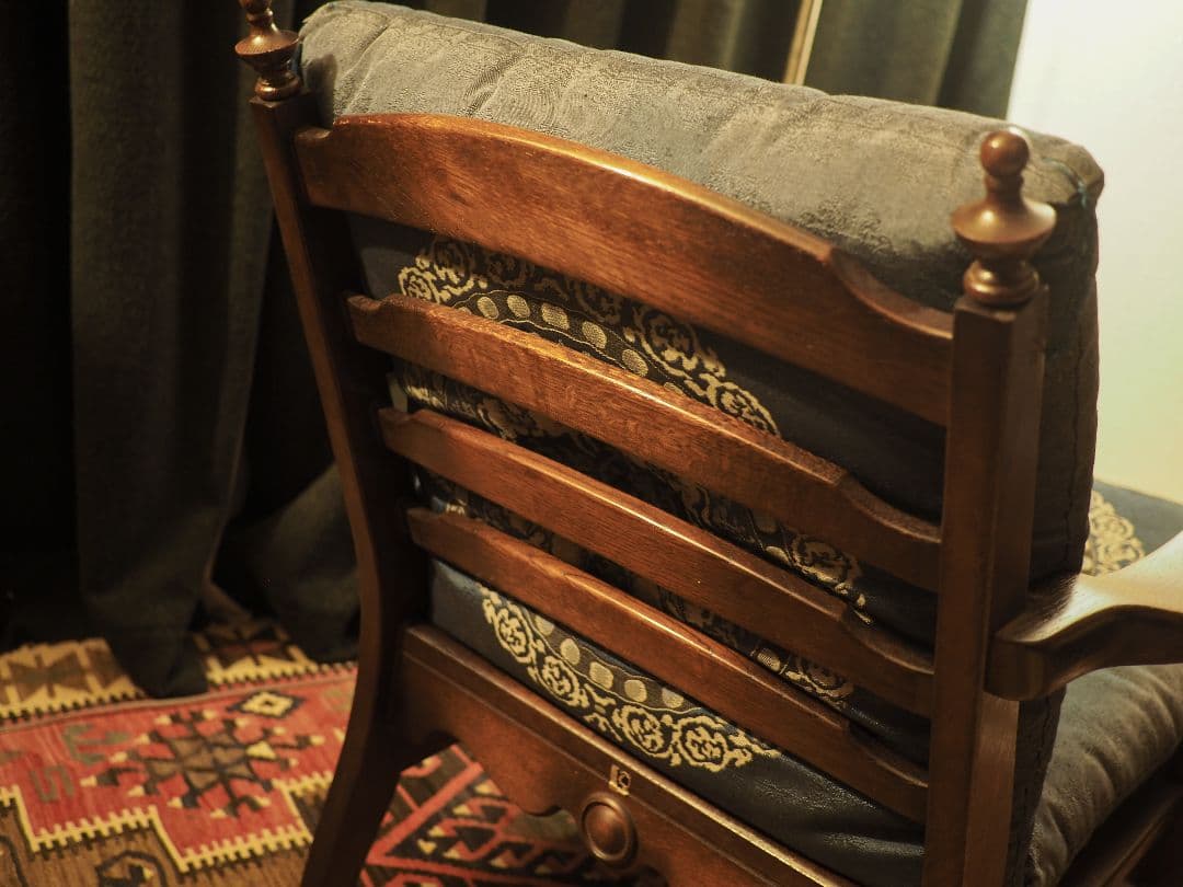 【値引中】“飛騨産業”キツツキアーム1pソファB