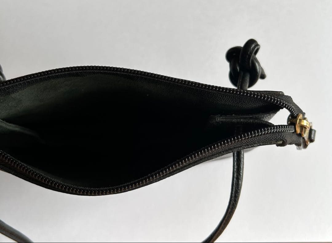 IL BISONTE ショルダーバッグ サコッシュ クロスボディー 本革 レザー